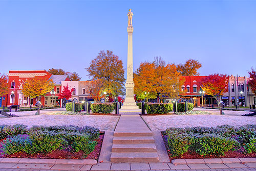 A photo of the downtown square in Franklin, TN